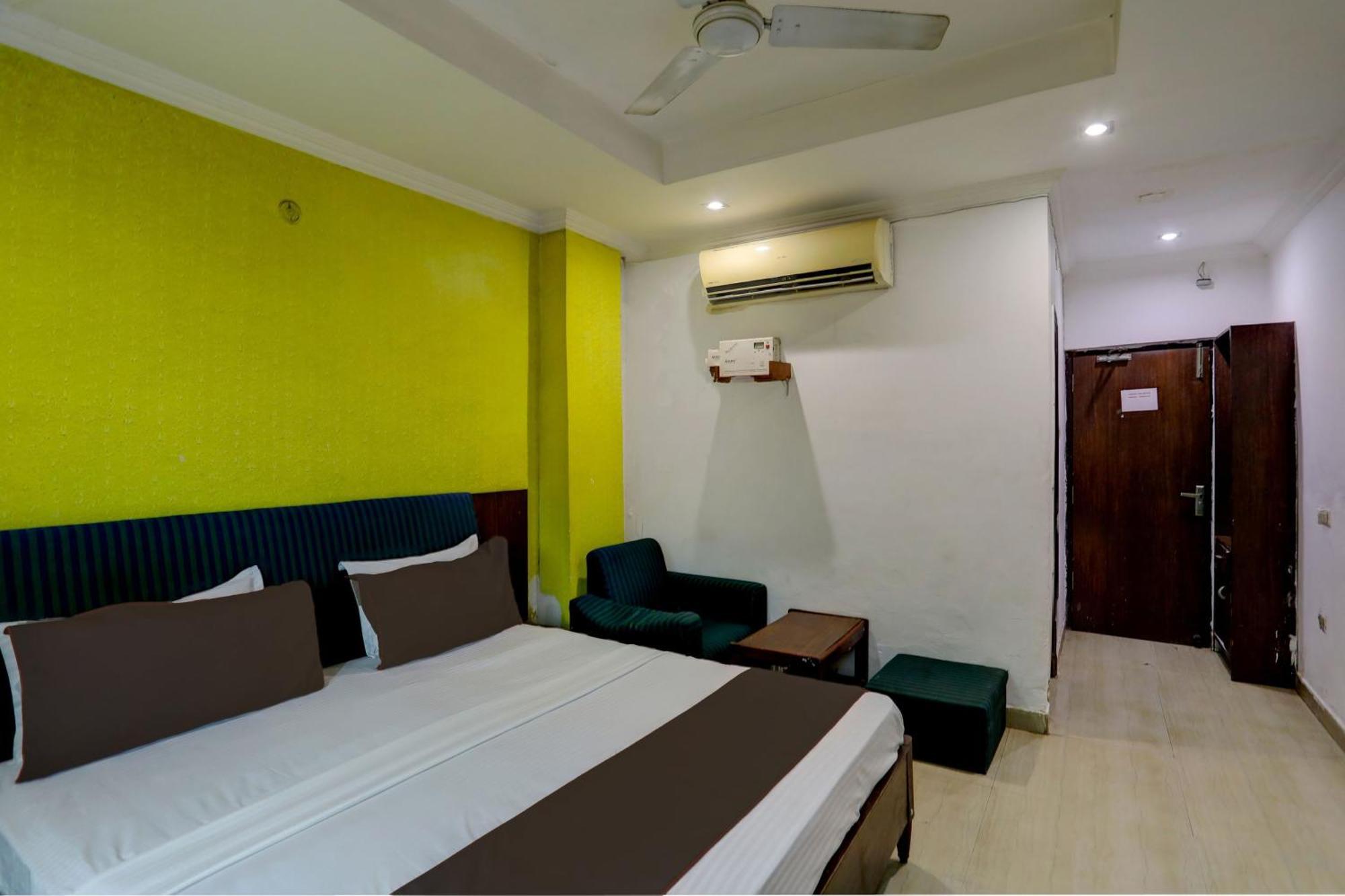 Hotel Monarch Inn Lucknow Exterior photo