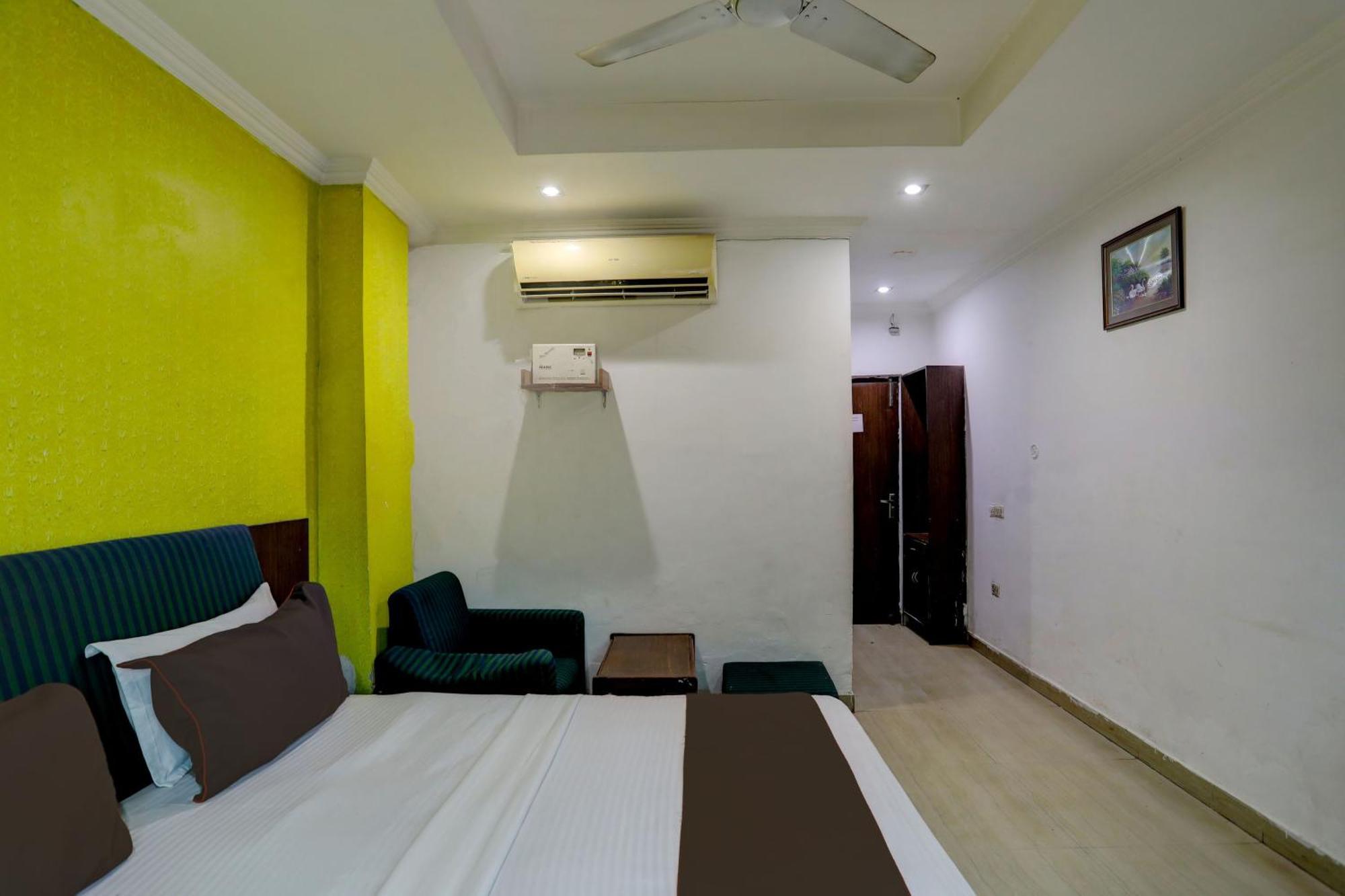 Hotel Monarch Inn Lucknow Exterior photo