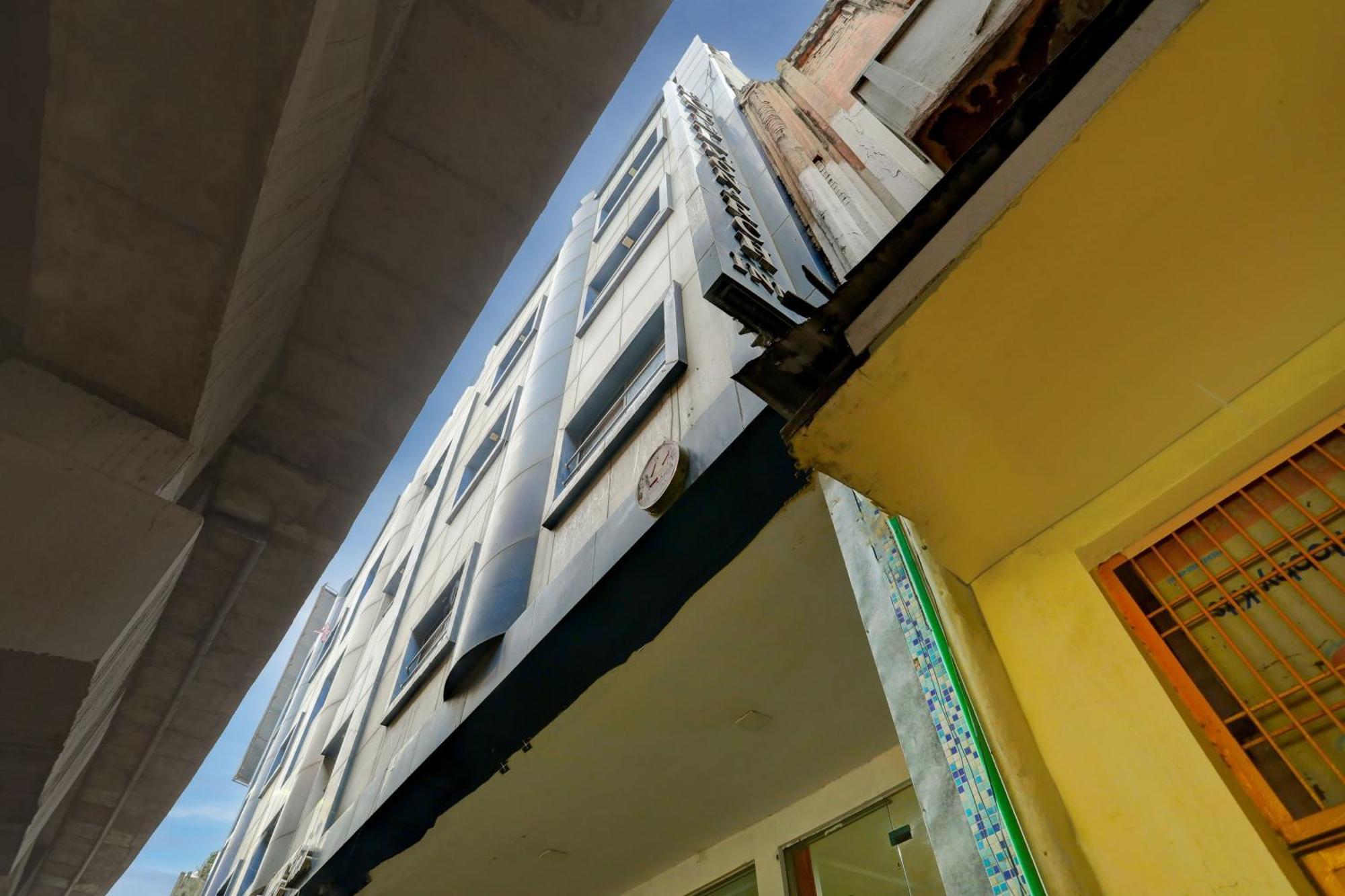 Hotel Monarch Inn Lucknow Exterior photo