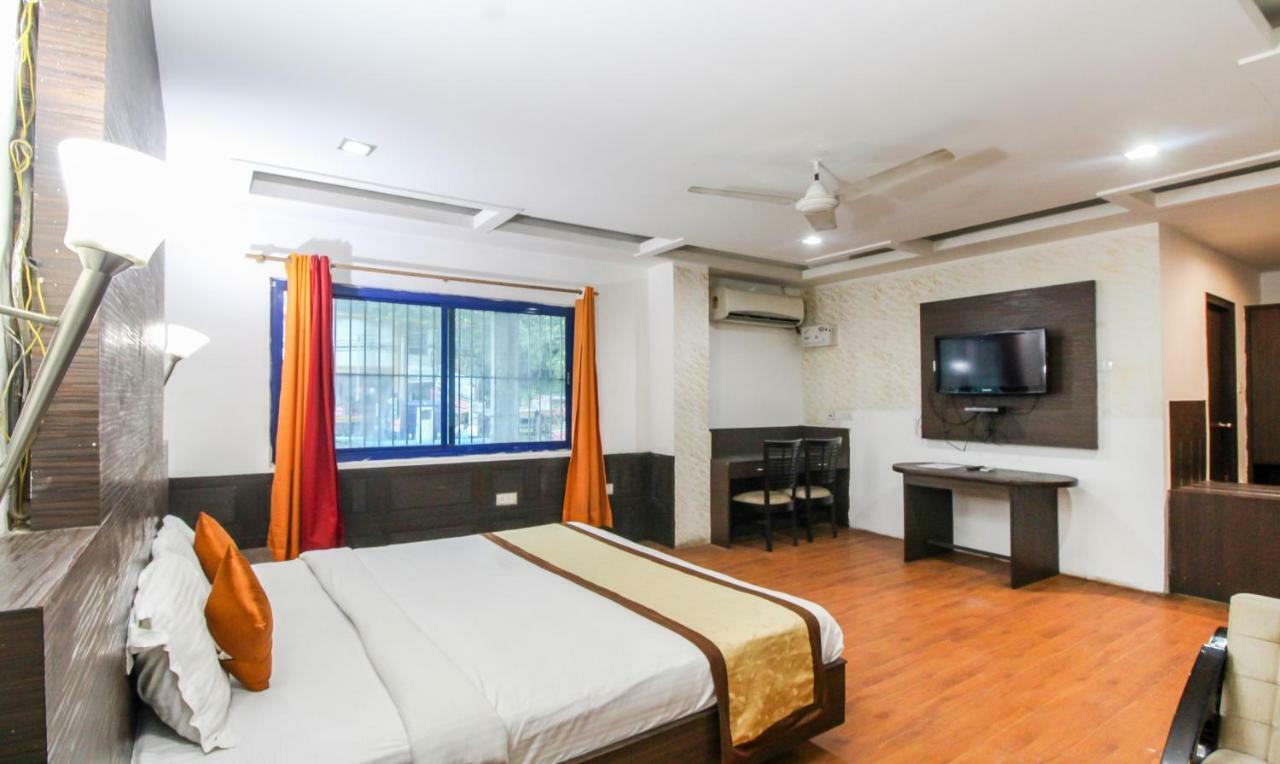 Hotel Monarch Inn Lucknow Exterior photo