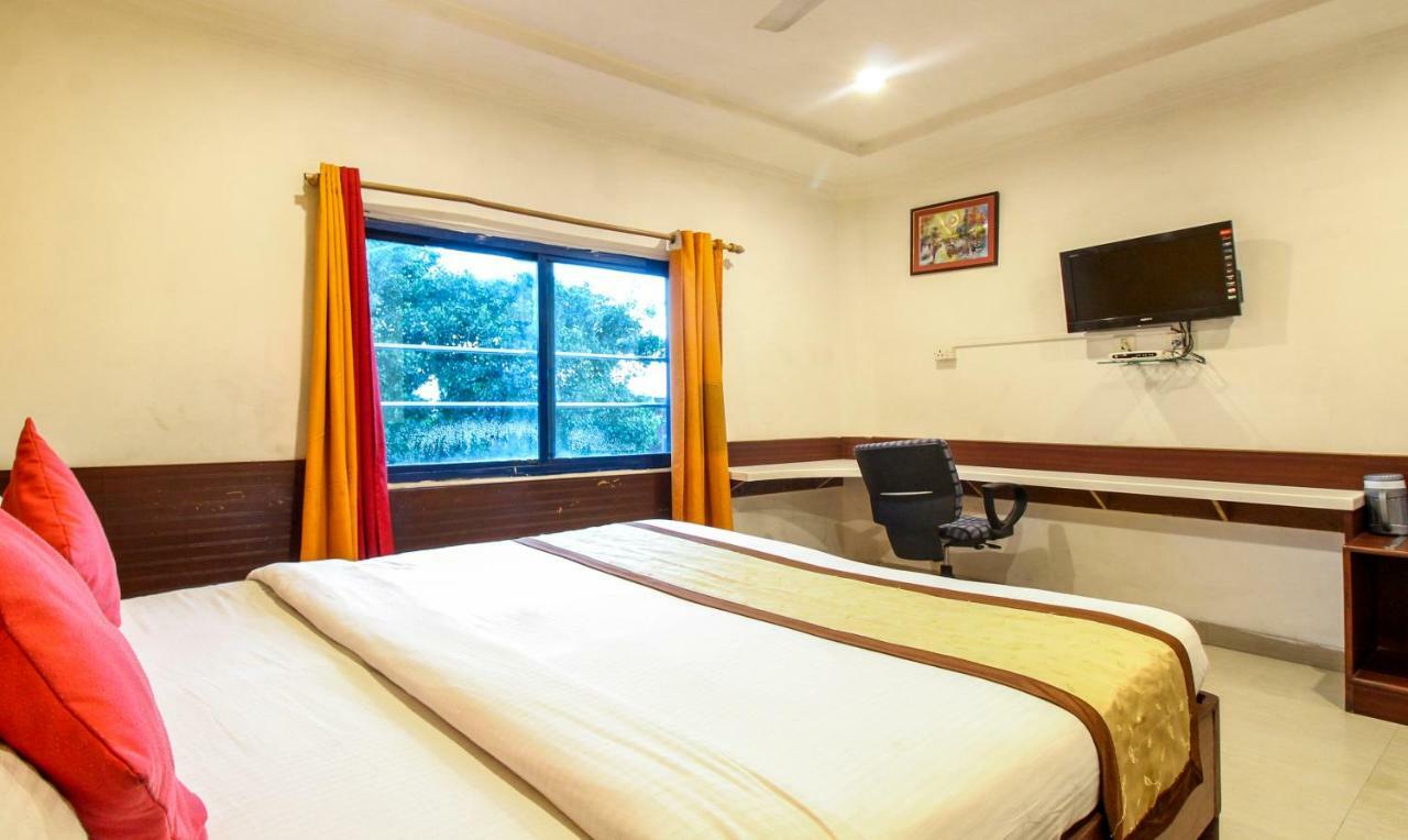Hotel Monarch Inn Lucknow Exterior photo